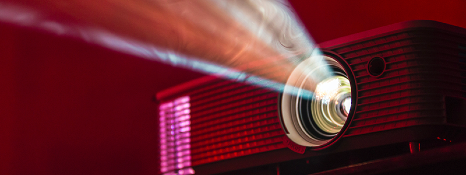 videoproiector bun