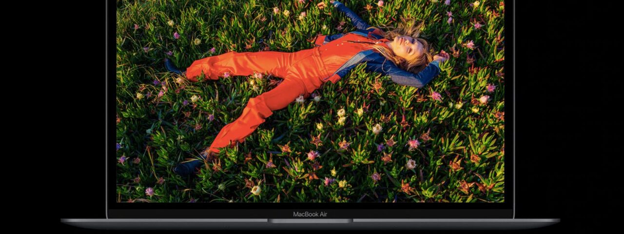 MacBook Air 13 M1 pret