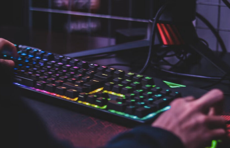 tastatura gaming mecanica buna