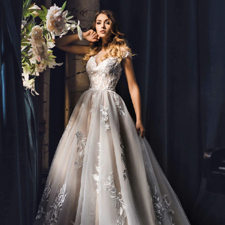 rochie de mireasa florala